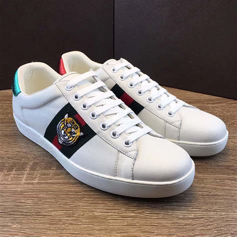 gucci sneakers heren|Gucci sneakers male.